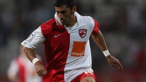 "Suntem pe primul loc, dar nu ne gândim la grupele Ligii! Rapidul a rămas în cursă!"