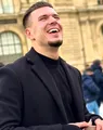 Se căsătorește și a doua zi intră pe teren pentru a-și ajuta echipa să se salveze de la retrogradare. Tiberiu Căpuşă va juca pentru FC Hermannstadt la returul cu FC Voluntari