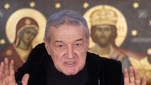 Gigi Becali a adus un fotbalist de la FCSB în pragul plânsului! S-a dus la Palat, după ce a aflat că nu mai are voie să se antreneze cu echipa: „Luțu mi-a zis că nu primește pe nimeni, dar am intrat la el și aveam lacrimi în ochi”