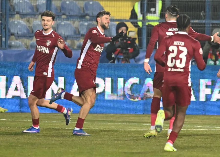 Clasamentul FINAL al tuturor fotbaliștilor din Superliga 2025/2026. Câte stele de la una la cinci a primit fiecare, pe toată durata campionatului