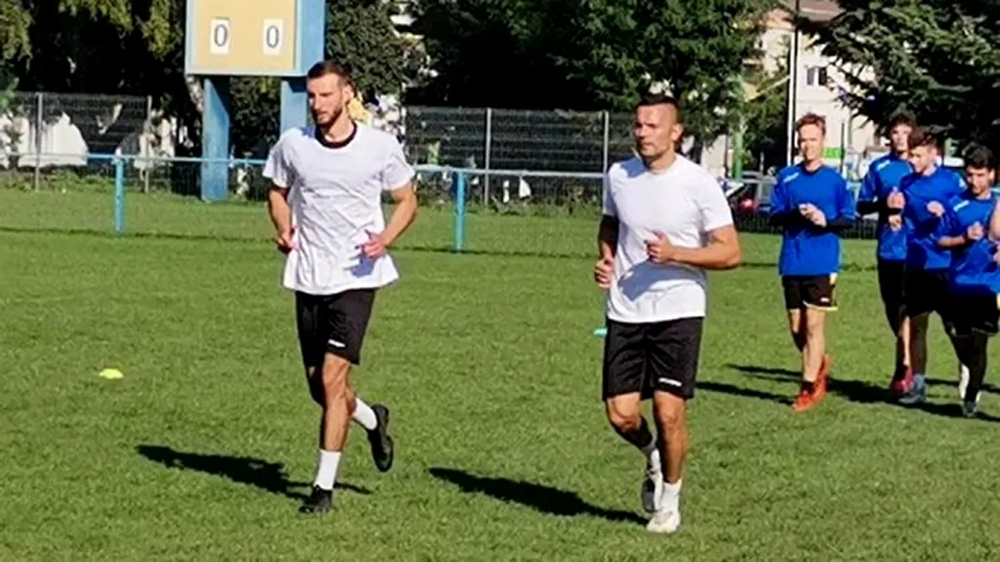 Fustar și Jovicic, ”Guliveri“ la juniorii echipei FC Brașov! Un nou episod hilar în disputa Mărginean - Stan