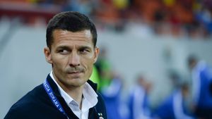 Ilie Poenaru își negociază plecarea de la UTA, Meszar are trei nume pe lista de înlocuitori: Gâlcă, Balint sau Napoli! EXCLUSIV