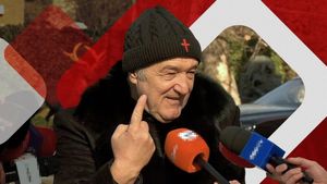 Gigi Becali, reacție fabuloasă despre cum i-a făcut schimbările lui Charalambous în Slobozia - FCSB 2-2, deși este plecat din București!