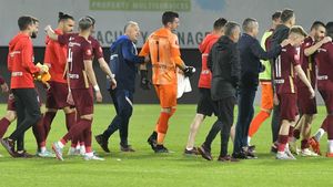 Motivul pentru care Dan Petrescu ajunge mai repede la CFR Cluj. Când va avea primul antrenament