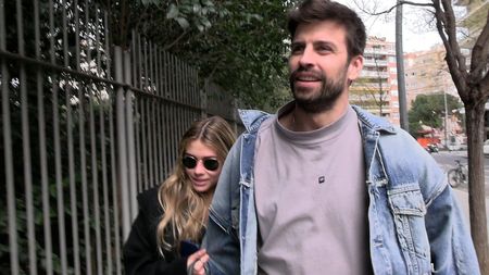 Gerard Piqué o răsfață peste măsură pe femeia care i-a spart căsnicia cu Shakira! Cadoul luxos pe care fostul fotbalist i l-a făcut Clarei Chia de ziua ei de naștere