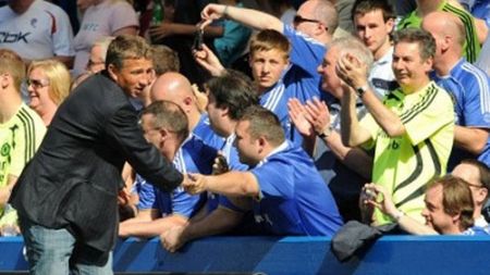 Dan Petrescu, chemat în Anglia**: "Nu poți să nu-l iubești! Trebuie doar să-i dea cineva o șansă"