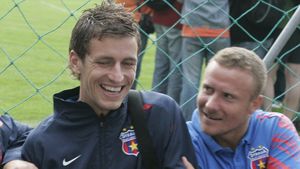 "Lovin e cel mai bun închizător, dar nu-l vrea Bergodi!** Lui Eugen Baciu îi dau bani să se lase de fotbal!"