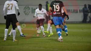 Cursa spre titlu continuă: Astra - Viitorul 2-0