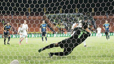 Porumboiu, dezamăgit de lipsa de reacție a antrenorului în returul cu Fener: "Șumudică a dormit pe bancă"