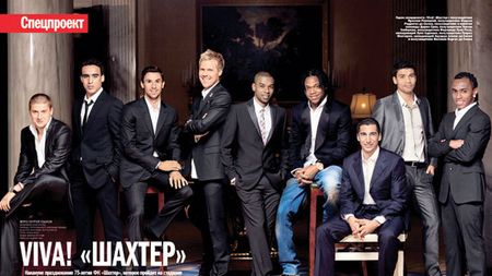 FOTO "Antrenament" pentru finala Cupei!** "Minerii" lui Lucescu au lăsat pentru o zi mingea pentru un pictorial