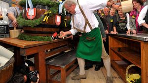 FOTO** L-ați vedea pe Ronaldo așa? :) Nemții îi fac o propunere de "pace", după ce jucătorului i s-au furat ghetele pe Allianz Arena