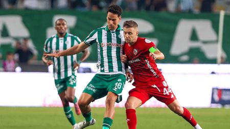 Primul fotbalist pe care Șumudică vrea să îl aducă la CFR Cluj! Mutarea se anunță dificilă