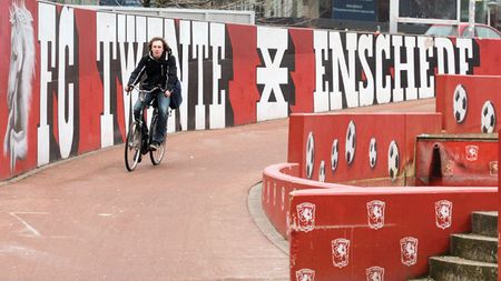 Steaua se luptă cu o țară întreagă!** Olandezii fac front comun atunci când joacă în Europa! "Nu ținem cu echipele străine, ne gândim la fotbalul nostru"