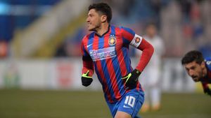 Tănase a scuipat înspre fani, iar Gâlcă a decis: "Banderola rămâne la el"