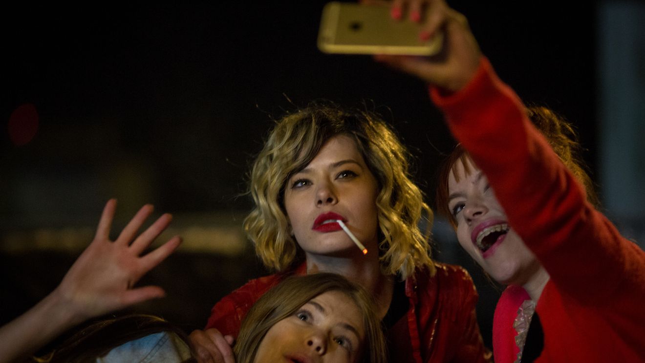 De luni, 5 septembrie, #selfie69 își întâlnește publicul la avanpremierele cu actorii și echipa. Cristina Iacob: "Suntem nerăbdători să vedem reacțiile voastre. Este un film făcut pentru voi"