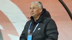 Dan Petrescu, discurs motivațional după victoria cu Craiova: „FCSB are prima șansă, dar noi am făcut un sezon excelent”. Ce le-a zis la ședință fotbaliștilor săi