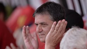 Steaua e numai una! 29 de ani de când a pornit visul Ligii Campionilor pentru fotbalul românesc. Lăcătuș a început cu un cartonaș roșu, tatăl lui Emmers de la Rapid e parte din istorie | SPECIAL