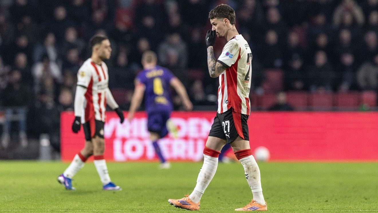 Modest! Ce notă a primit Dennis Man după ce a fost scos la pauză în PSV - NAC Breda
