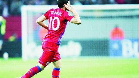 Să curgă ofertele pentru "Dodel"!** Cum s-ar putea îmbogăți Andrei Penescu, deținătorul a 50% din drepturile federative ale lui Tănase