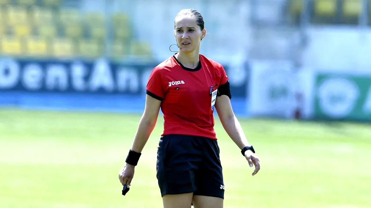 Cine este Iuliana Demetrescu, arbitrul care va conduce meciul Rapidului din Liga 1! Cum arată și cum a ajuns în Elite, categoria de top a celor de la FIFA! | GALERIE FOTO