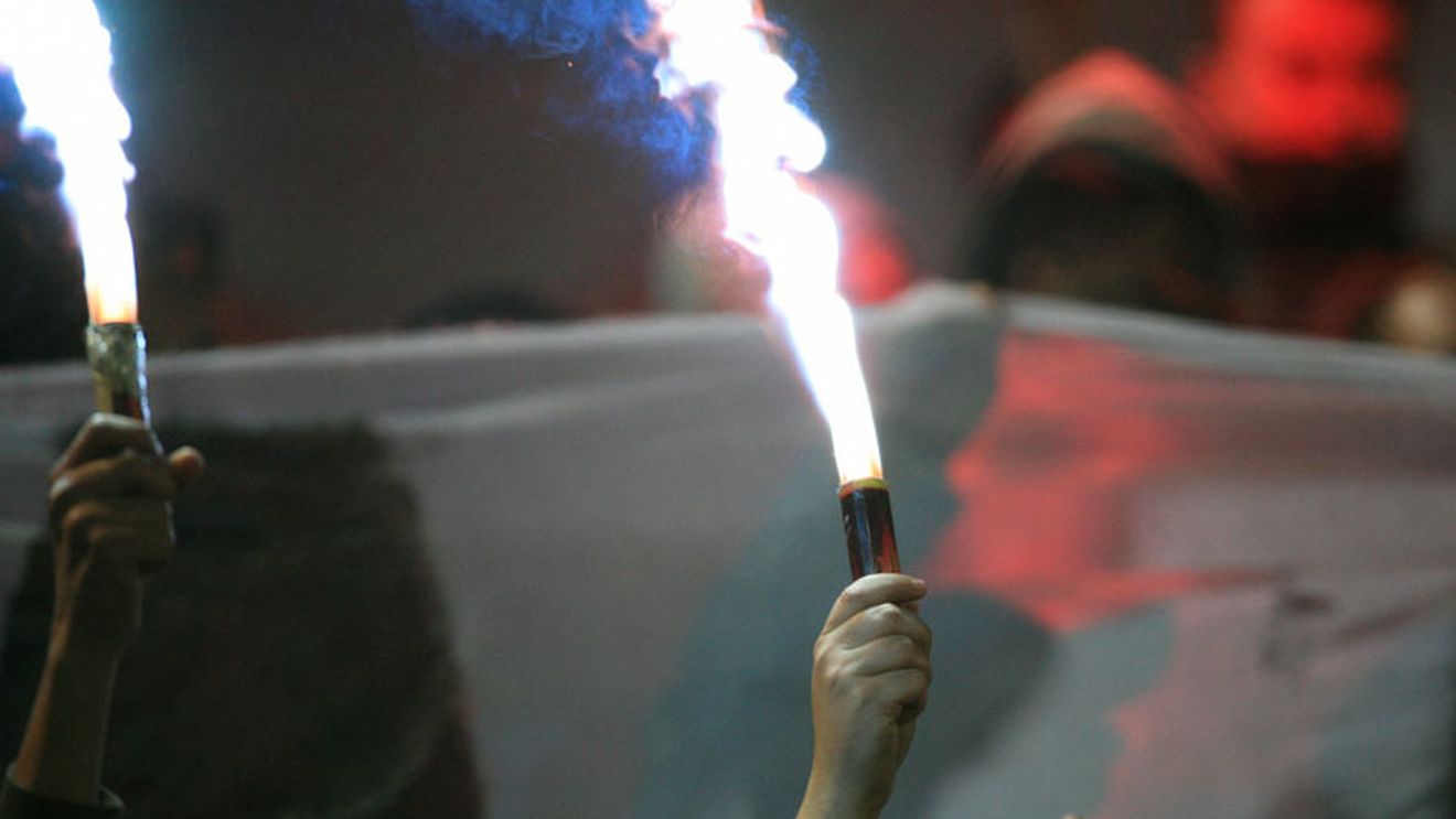 "Pentru o brichetă, pierdem cu 3-0! Dacă se aruncă cu petarde în fanii noștri, nu se întâmplă nimic!"