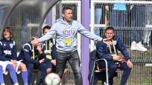 Paul Codrea a debutat cu victorie ca antrenor în Liga 2 la Poli Timișoara și a taxat politicienii locali: ”Hai să ne mișcăm un pic mai cu talent că trece vremea și ne întrec toate orașele”