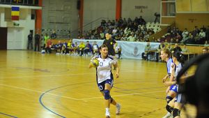 HC Zalău a bătut pasul pe loc în București. Oltchim arbitrează lupta pentru podium