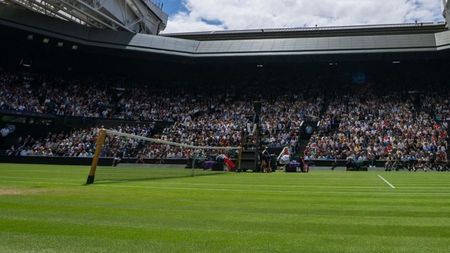 Televiziunea a renunțat la controversatul star înainte de turneu