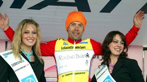 Trădați de "pașaportul biologic"