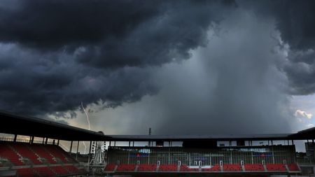 Meciul lui Chivu din optimi e în pericol. Ce se întâmplă în SUA