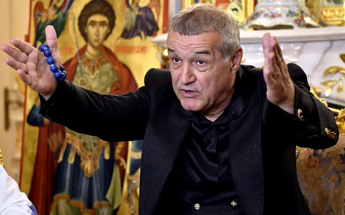 Fotbaliştii doriți la pachet de Gigi Becali la FCSB, de la Gică Hagi, surprinşi în „casa” rivalei de moarte a echipei milionarului din Pipera!