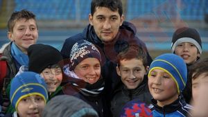 FOTO Steliștii, asaltați de fani la Constanța!** Nikolic și Florin Costea, cei mai solicitați jucători