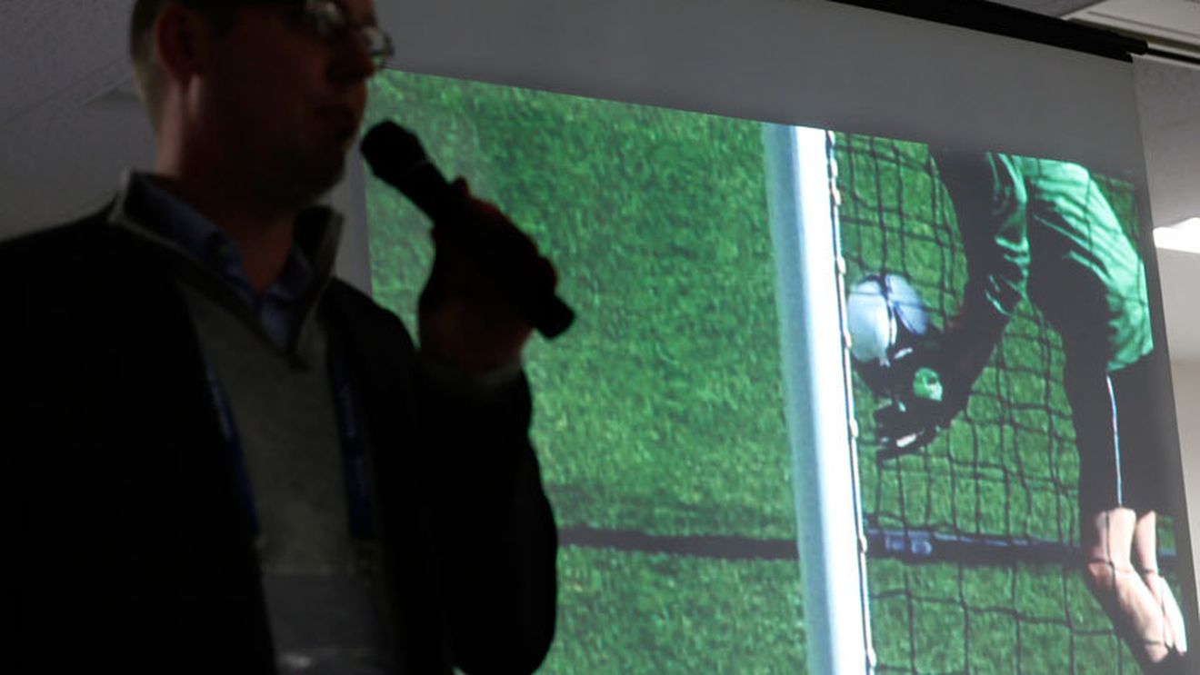 Tehnologia goal-line va fi introdusă și la EURO 2016. Blatter: "Va ajuta arbitrii și publicul"