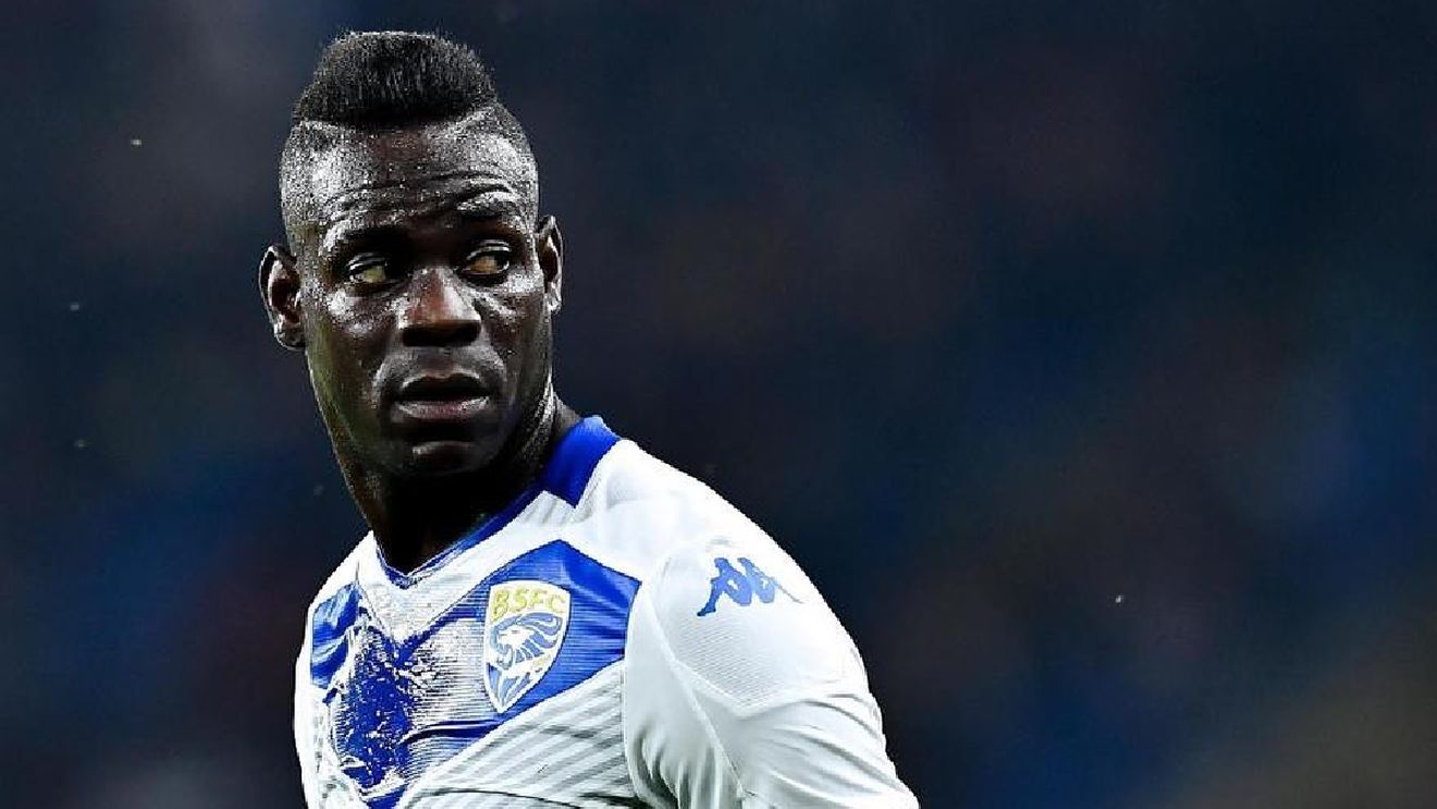 Controversatul Mario Balotelli a semnat cu echipa lui Silvio Berlusconi, din a doua divizie a Italiei: „Voi da totul pentru ca Monza să ajungă în Serie A”