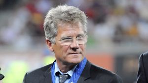 Motivul pentru care Ladislau Boloni vrea să devină selecționerul naționalei României: „A fost impresionat de ofertă, nu cred că se aştepta!”. Antrenorul nu este interesat de aspectul financiar: „Are pe dreapta!”