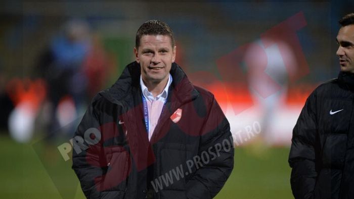 Stoican nu ține cont de durerea fotbaliștilor săi legată de condițiile de pregătire: "Nu contează asta, important e să dăm totul la meciuri"