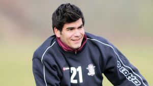 Dilemă la Rapid: Coman sau Bornescu?** "Va trebui să se ia o decizie pentru că nu este normal"