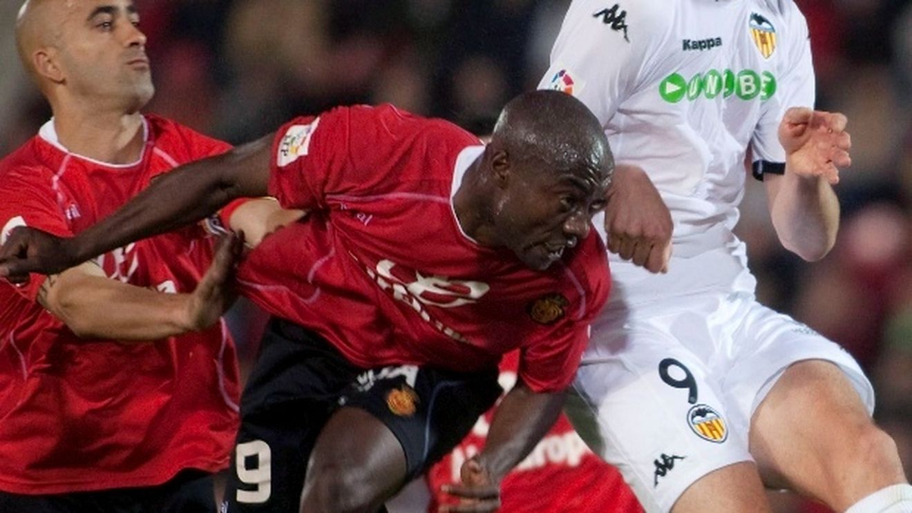 VIDEO** Tensiune maximă la Valencia! Antrenorul și un jucător, aproape de bătăie!