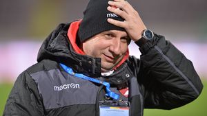 EXCLUSIV | Dinamo mișcă pe piața transferurilor! Miriuță: "I-am dat lista patronului". Fotbaliștii doriți în "Ștefan cel Mare"