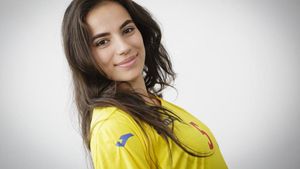 "N-are nicio legătură cu Dumnezeu!". Cea mai bună fotbalistă din România i-a răspuns lui Gigi Becali. Cum a primit declarațiile cu tentă ale patronului FCSB