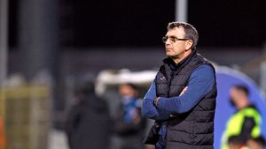 Ironii după ce Eugen Neagoe a fost înlocuit de Astra Giurgiu cu Ionuț Badea. „Cere 7.000 de euro și mai face câte un grătar în weekend!”