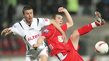 "Oficialii lui Dinamo îl distrug pe Zicu!"**