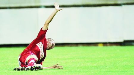 "Câinii" suferă după remiza cu Brașov!** Ciobi improvizează în apărare: Moți, incert pentru meciul cu 'U' Cluj