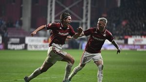 Fotbalistul de la Rapid a ajuns pe masa de operație. Clubul a făcut anunțul oficial