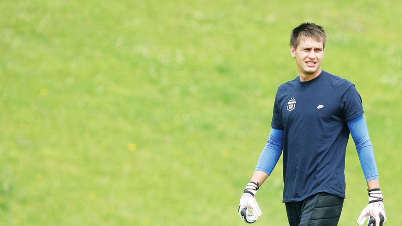 Un portar**, jucătorul etapei trecute