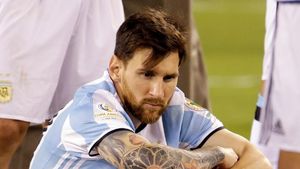 "Messi suferă enorm!". Fostul selecționer al Argentinei explică ce nu funcționează pentru jucătorul Barcelonei la națională: "Preferă să distrugă în loc să se bucure de succes"