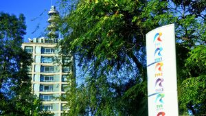 Cutremur în TVR din cauza unor oferte fără mandat: 6,6 milioane de euro, folosite de acelaşi angajat controversat care cumpărase 712 bilete la Cupa Mondială! Pentru ce competiții ar fi utilizat suma colosală din bani publici