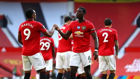 Manchester United în alertă, după ce Marc Overmars și Edwin van der Saar vor să plece de la Ajax în căutarea unei noi provocări!