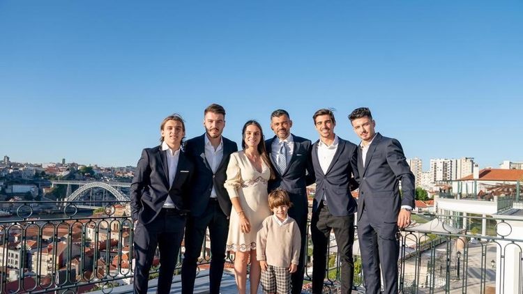 „Dacă ți-e foame, bea apă!”. Cum și-a crescut un milionar fiul pentru a-și atinge potențialul maxim