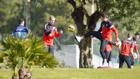 Fotbalist cu explozie întârziată sau bombă dezamorsată?** Stelistul în care doar Reghe mai crede, dar de care toată lumea vorbește: "Ce să mai ofere în plus?"